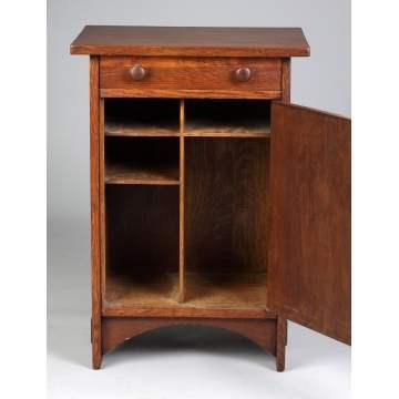 Gustav Stickley Oak Side Cabinet