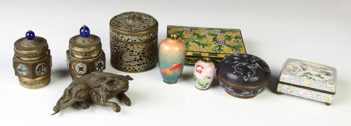 Group of Misc. Asian Items | Cottone Auctions