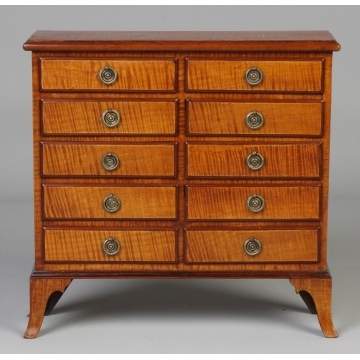 Tiger Maple Hepplewhite Style Drawer Unit