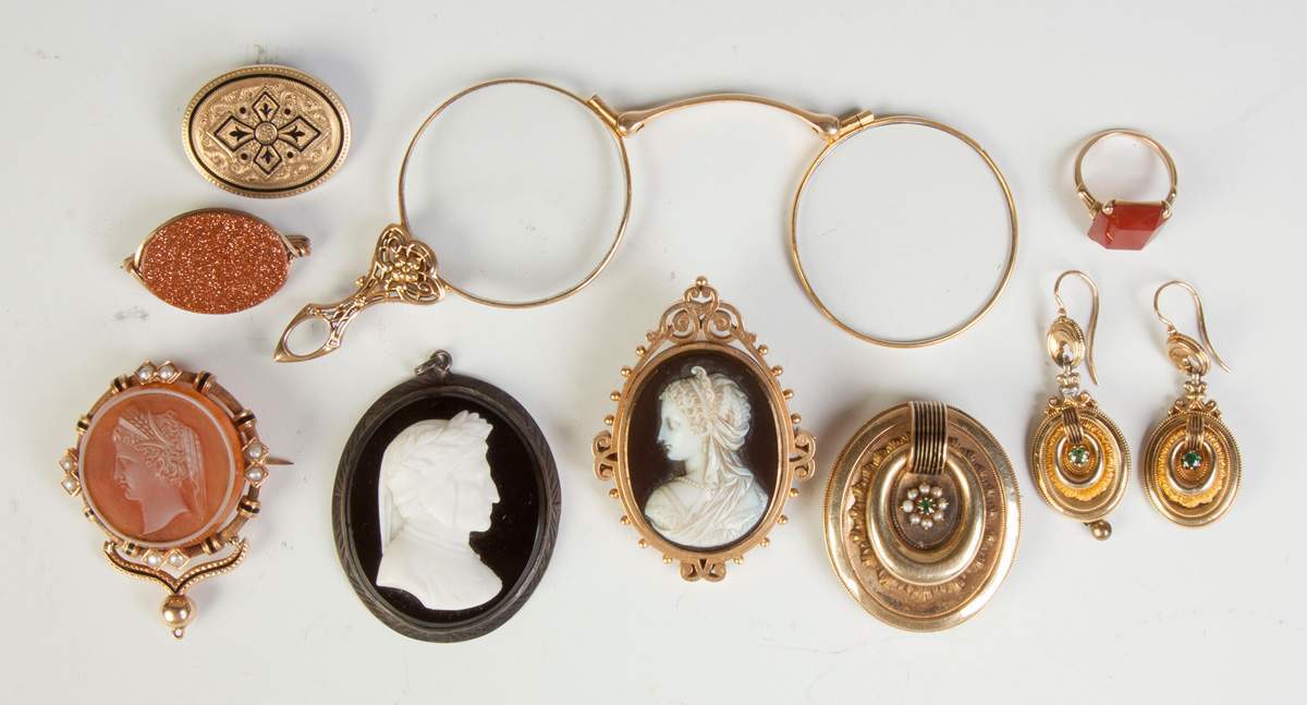 Various Gold Victorian Jewelry | Cottone Auctions