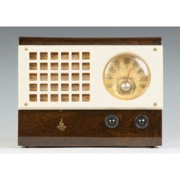Emerson Model 520 Radio