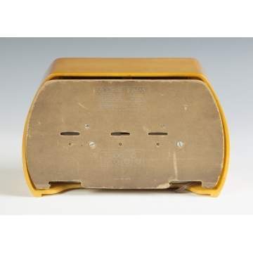 Fada Model 652 Bakelite Radio