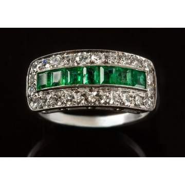 Ladies Vintage Platinum, Diamond & Emerald Ring