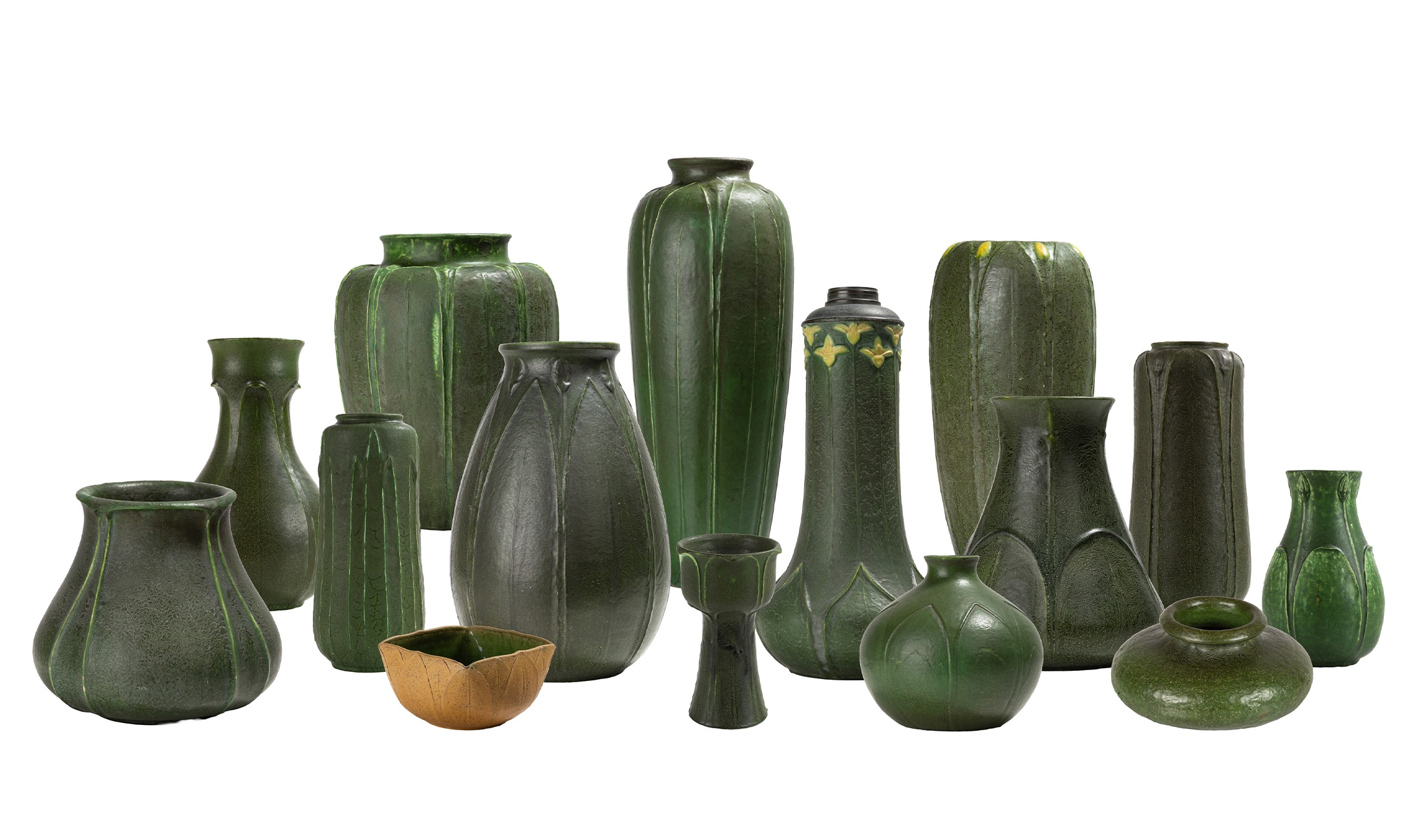 30 Lots of Grueby Pottery